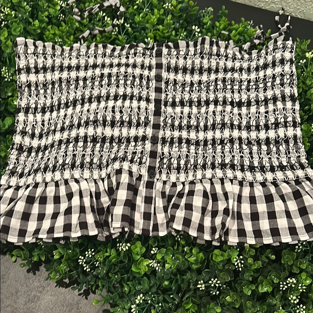 LOFT Black and White Smocked Bubble Crop Top